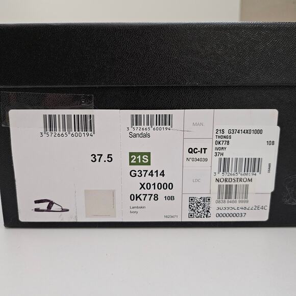 Chanel 21S White Leather Chain CC Sandals EU 37.5 / US 7.5 - Picture 8 of 8